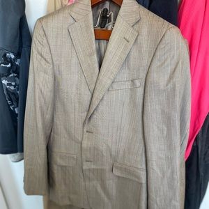 Versace Men’s suit never worn